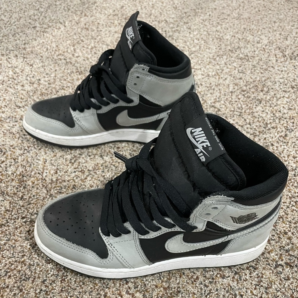 Air Jordan 1s Shadow 2.0 - Sz 4.5